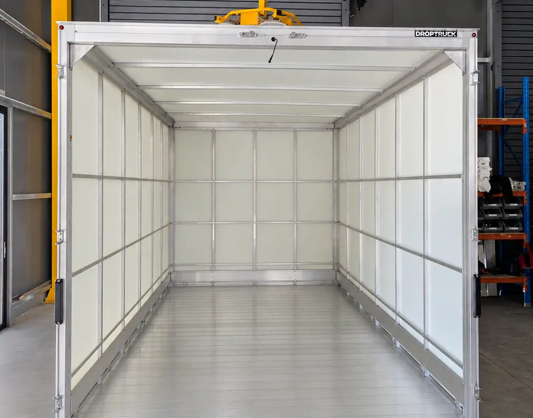 Traditional steel body vs Droptruck aluminium body comparison photo